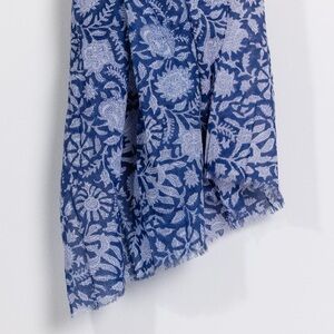 Hat Attack Amalfi Blue Floral Sarong